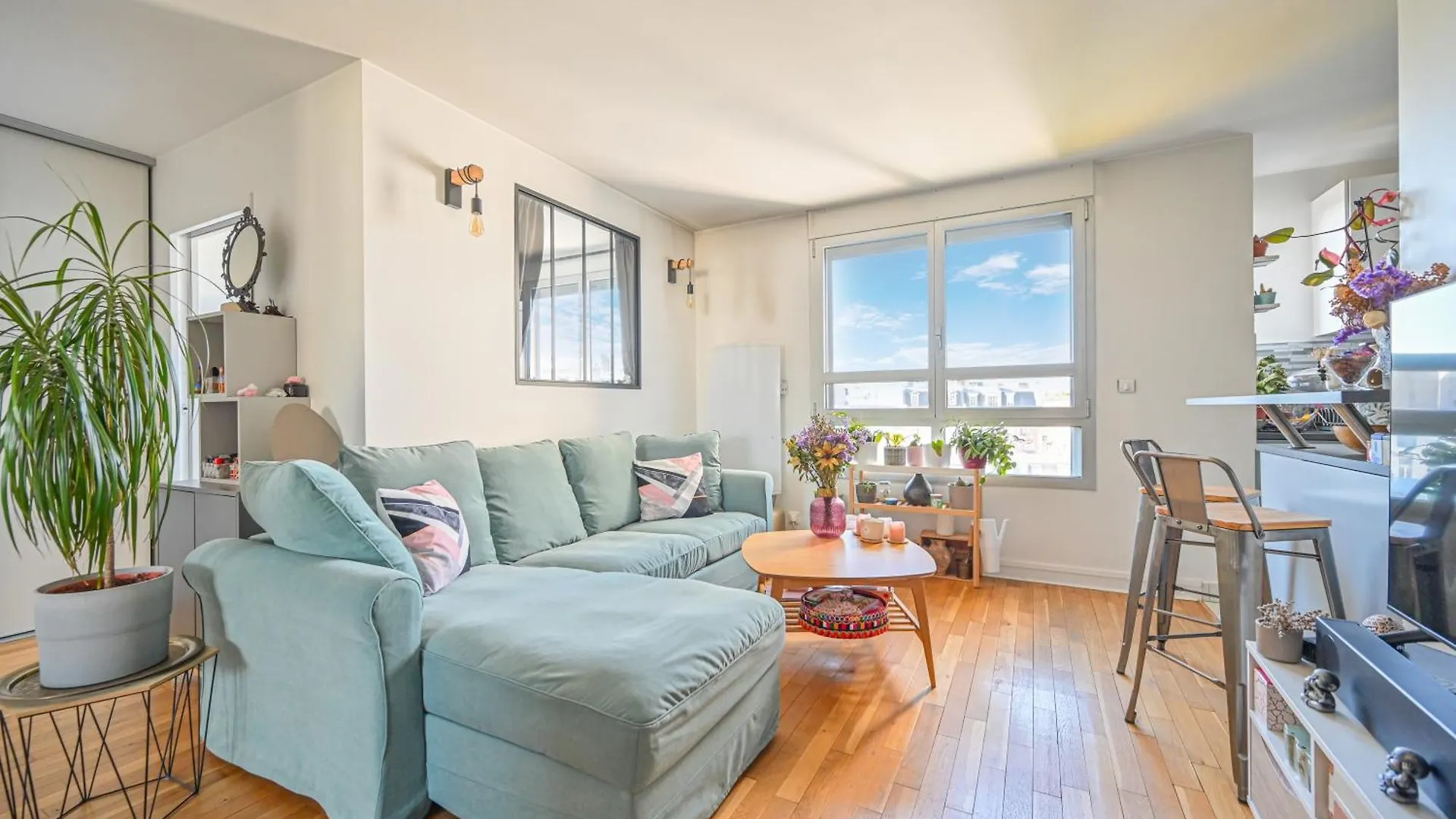 Apartment Sunny & Quiet On Courtyard 1Br Appartment Paris